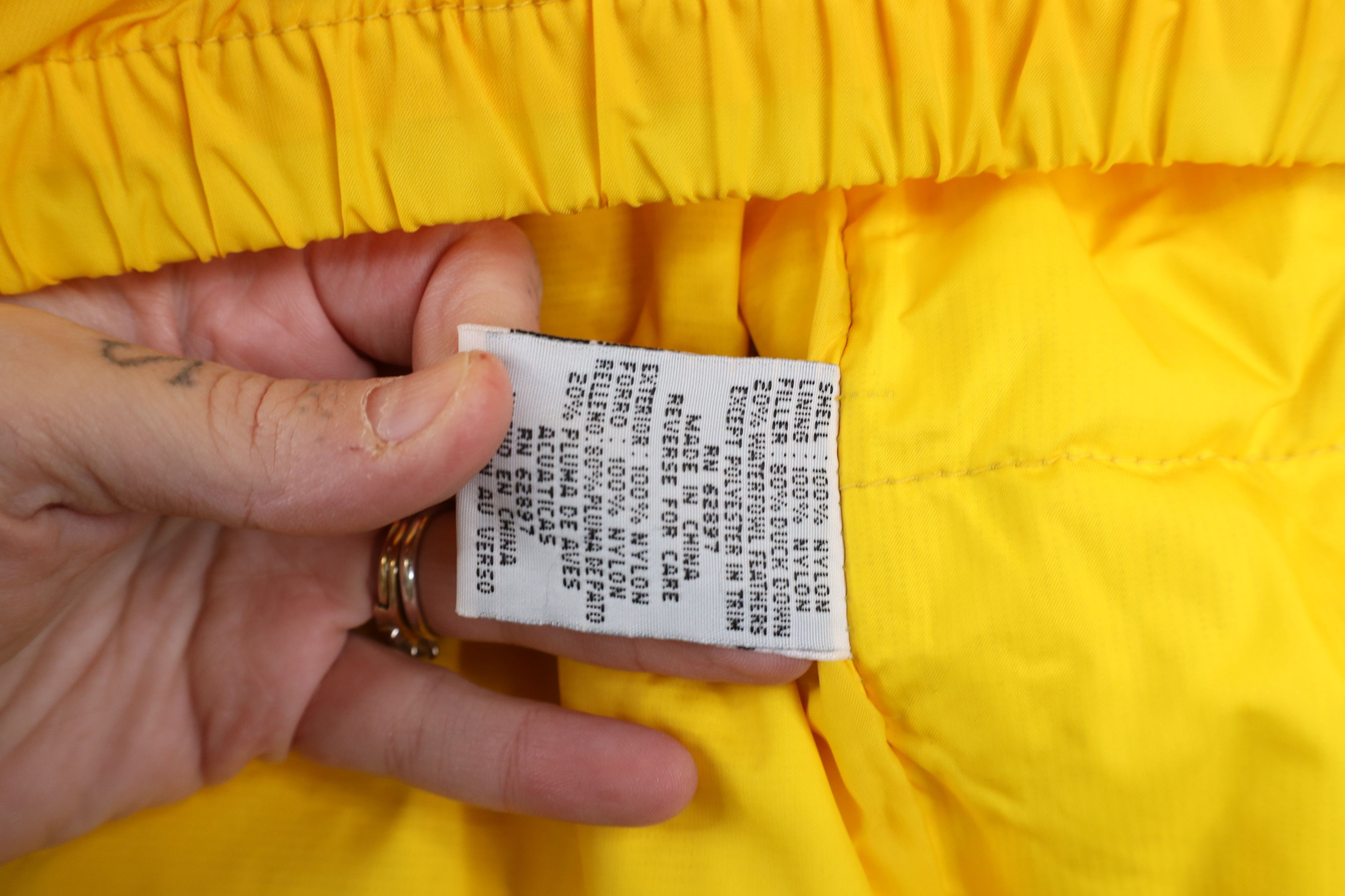 Vintage Deadstock Vintage 90s Streetwear Down Puffer Jacket Yellow Size US XL / EU 56 / 4 - 12 Thumbnail