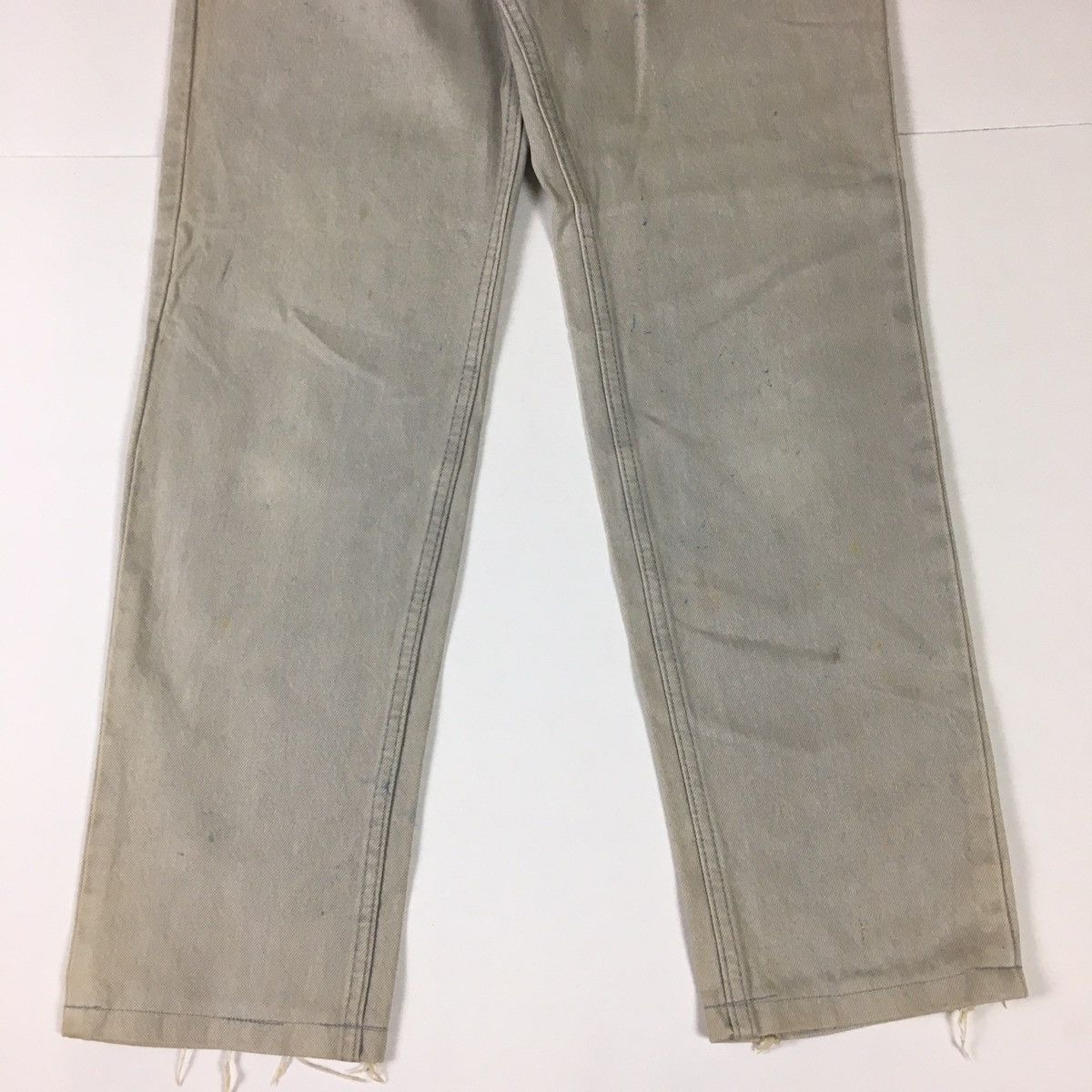 Levi's Vintage Levi’s Tapered Leg Jeans Size US 30 / EU 46 - 2 Thumbnail