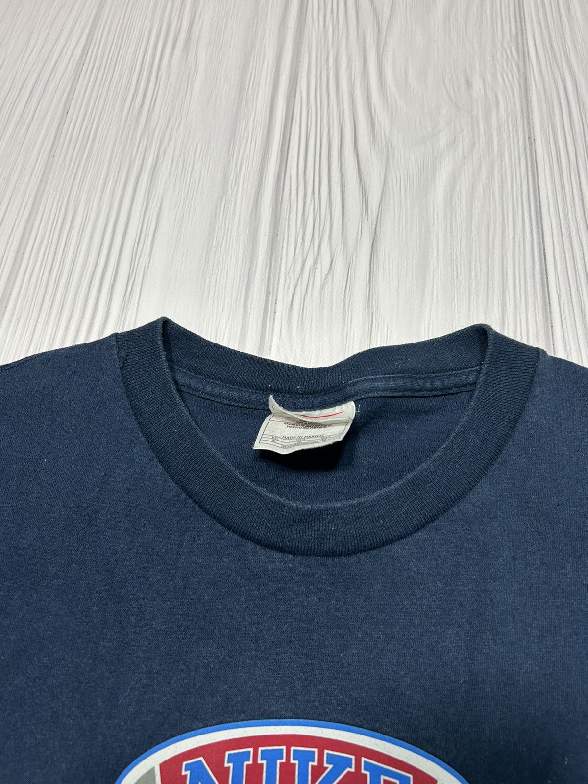 Nike Vintage 90s Nike Center Logo Swoosh T-Shirt Size XL Size US XL / EU 56 / 4 - 5 Thumbnail