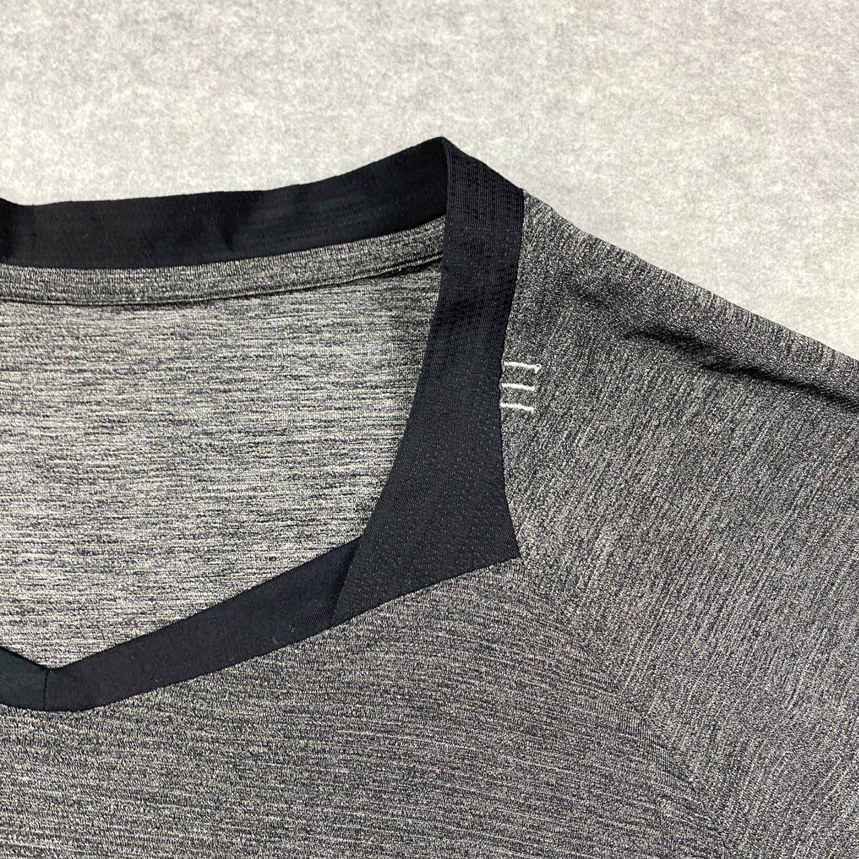 Lululemon Lululemon Shirt Mens * XL Heather Gray Pullover Short Sleeve Octagon Logo Active Size US XL / EU 56 / 4 - 3 Thumbnail