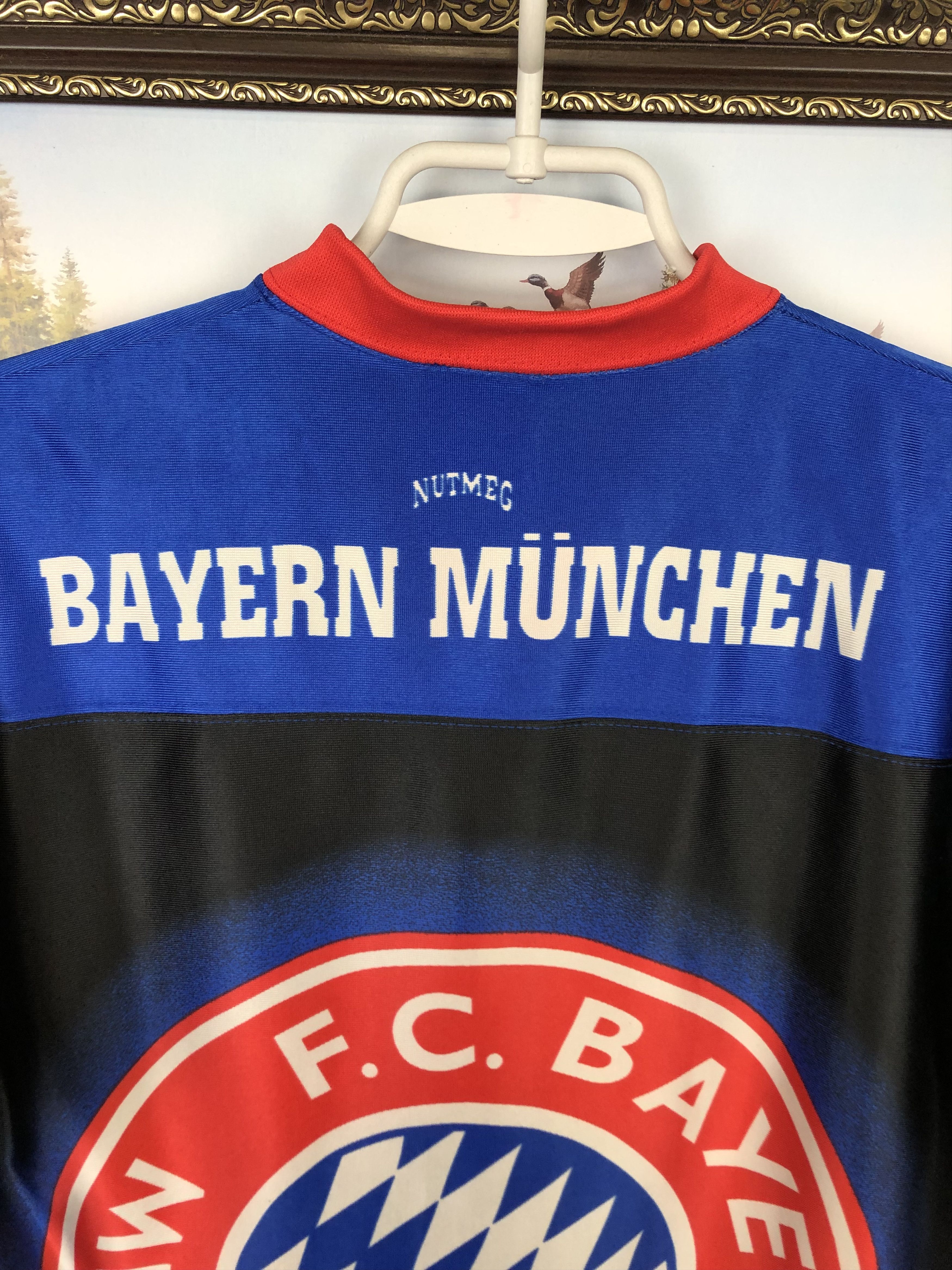 Nutmeg Vintage Nutmeg Bayern Munich Football Shirt Over Print Size US S / EU 44-46 / 1 - 10 Thumbnail