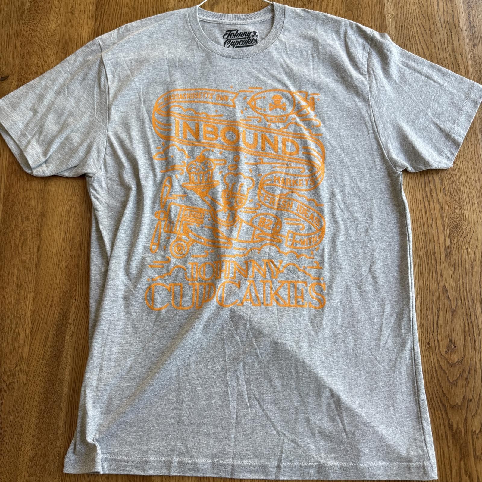 Johnny Cupcakes Johnny Cupcakes Inbound Graphic T-Shirt Size Large Size US L / EU 52-54 / 3 - 1 Thumbnail
