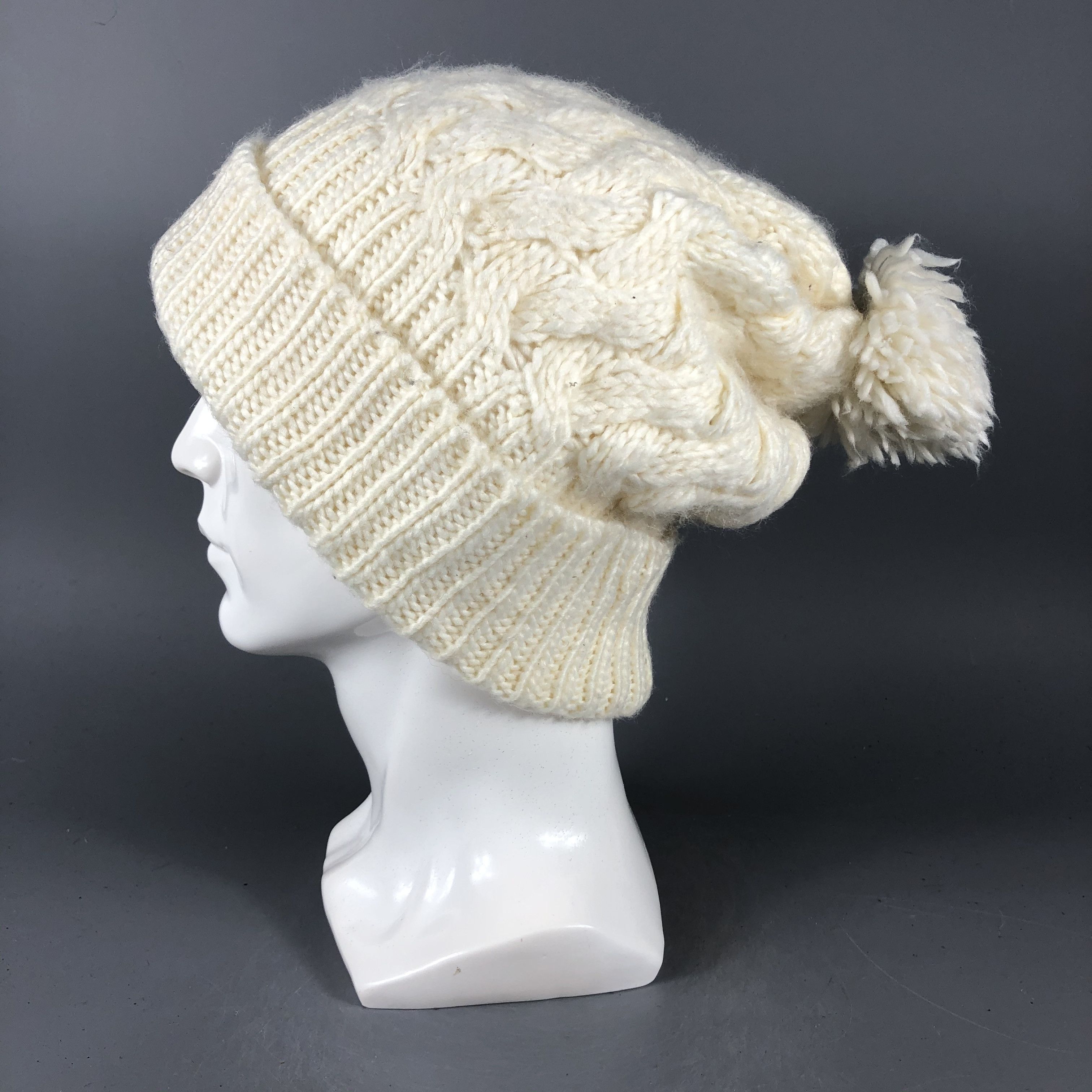 Vintage Vintage Knit Crochet Beanie Snow Hat Snow Cap -D843 Size ONE SIZE - 1 Thumbnail