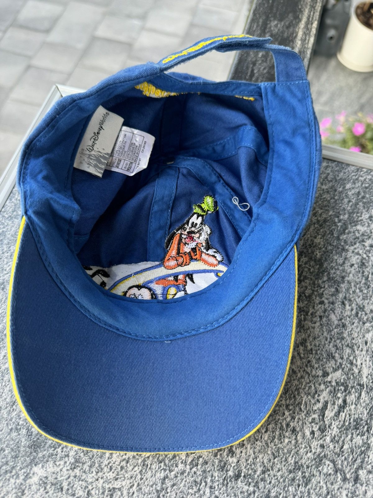 Disney × Vintage Vintage Disney Cap Youth size Size ONE SIZE - 9 Thumbnail