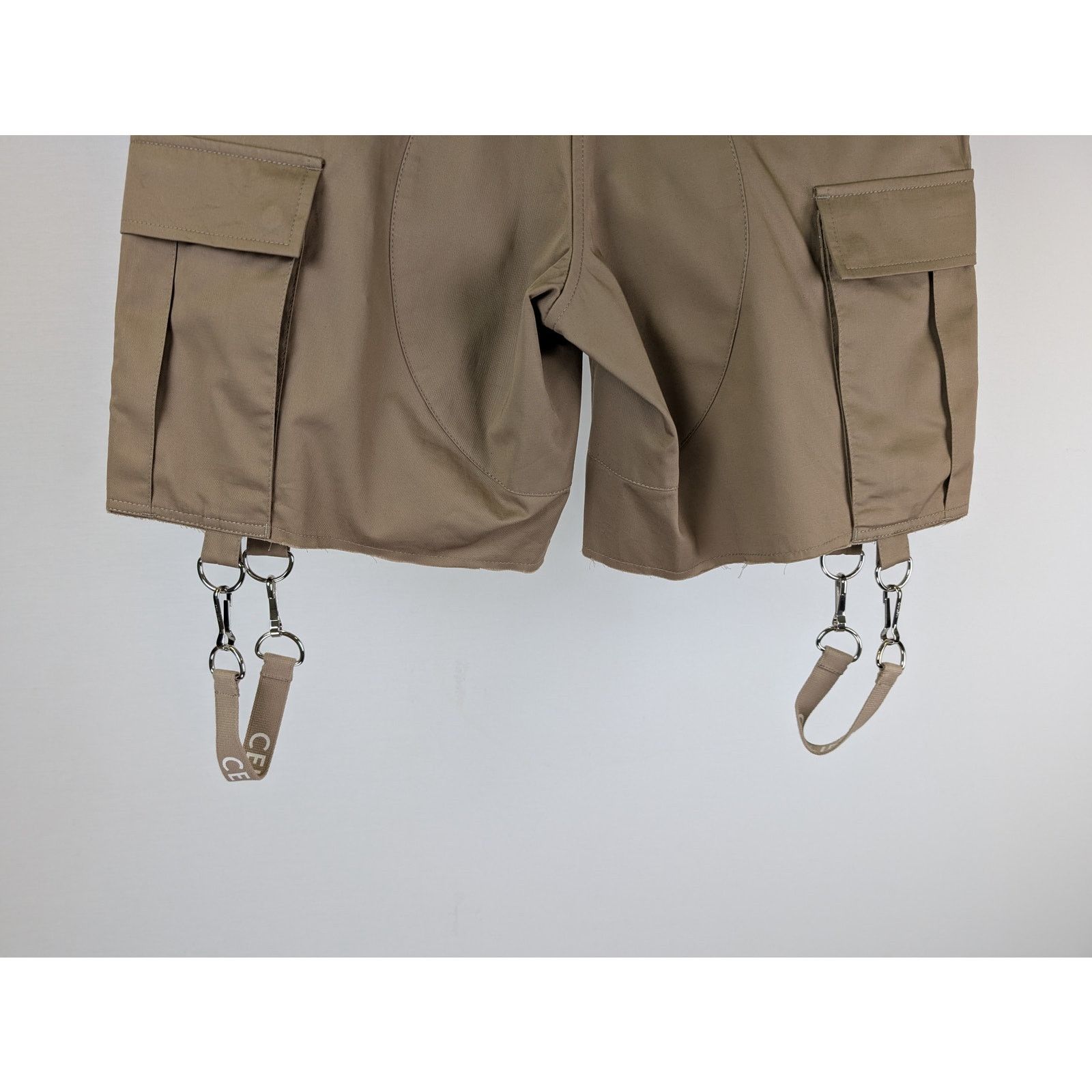 Celine o1rshd1 Shorts With Celine Strap in Beige Size US 32 / EU 48 - 8 Thumbnail