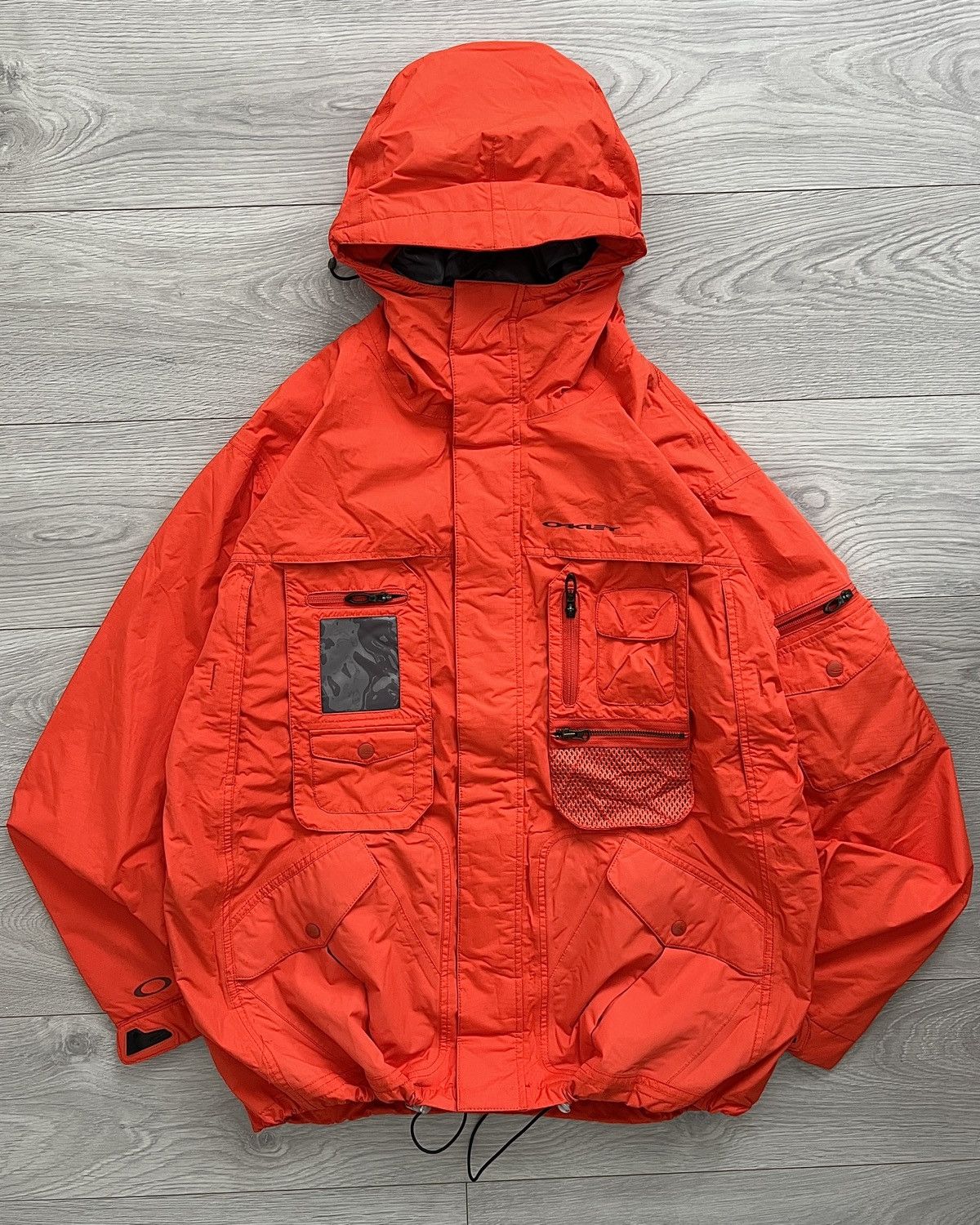 image of Oakley Aw2006 Magnetic Hidden Pocket Tech Waterproof Jacket in Red, Men's (Size Large)