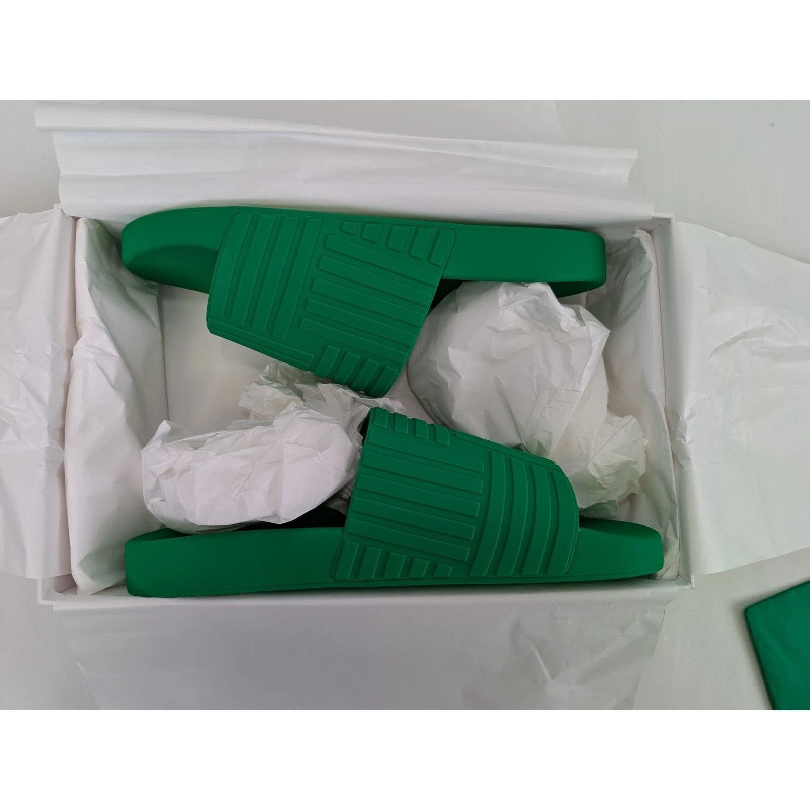 Bottega Veneta o1rshd1 Rubber Carpet Slider Sandal in Parakeet Size US 13 / EU 46 - 16 Thumbnail