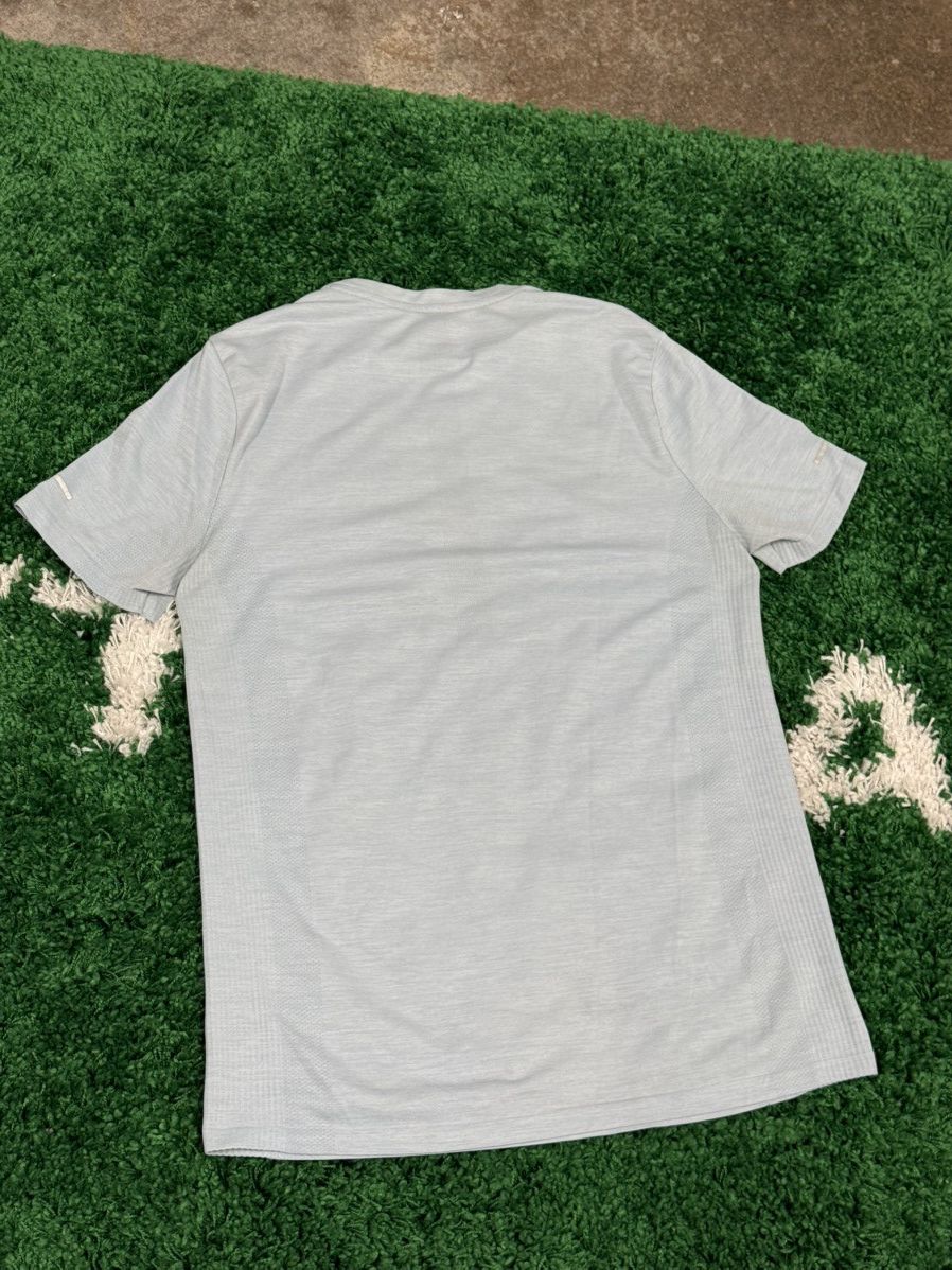 Russell Athletic Russell Athletic Power Lightweight Blue Workout Large Tee Size US L / EU 52-54 / 3 - 5 Thumbnail