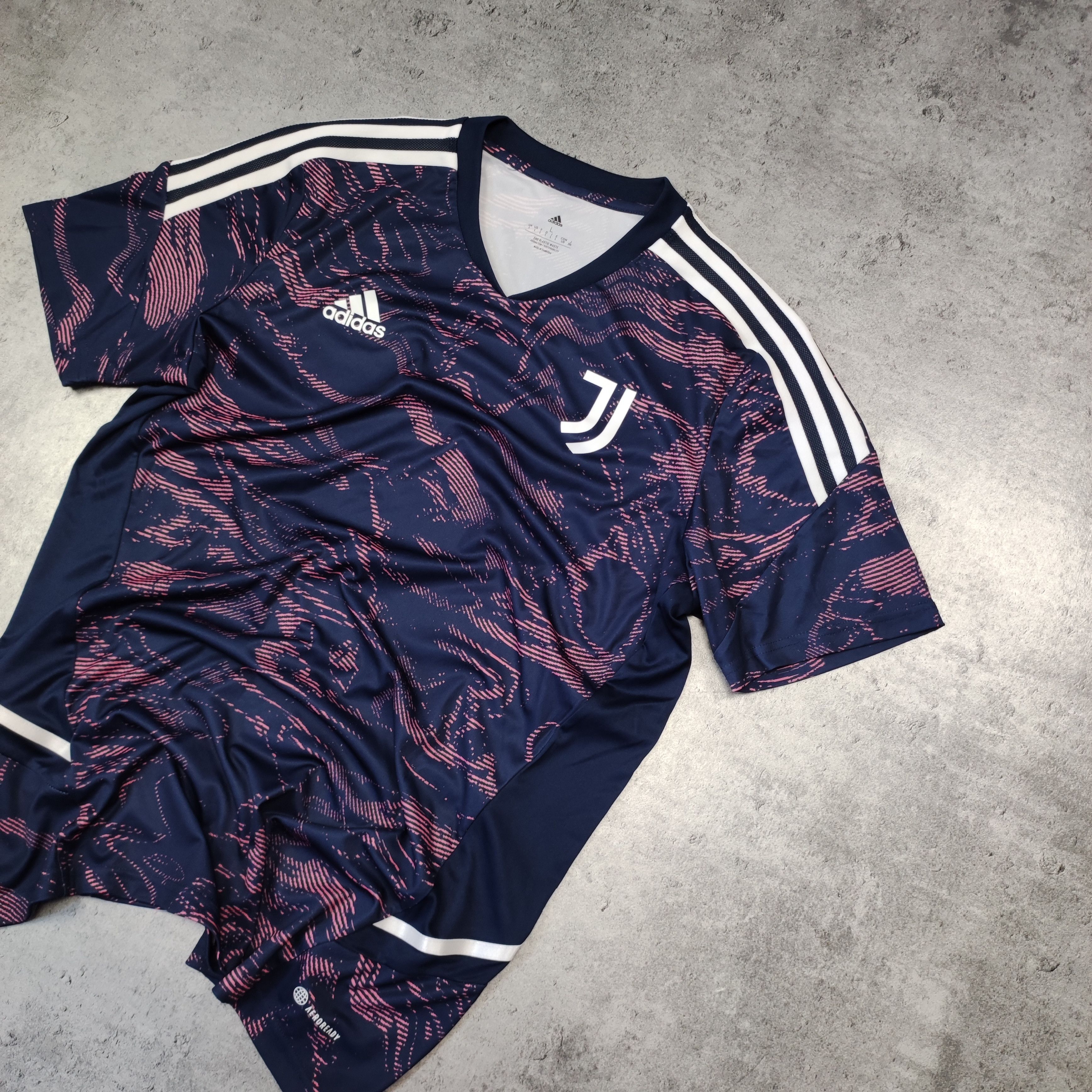 Adidas RARE Juventus FC Adidas x Football Team Training Jersey Size US L / EU 52-54 / 3 - 2 Thumbnail