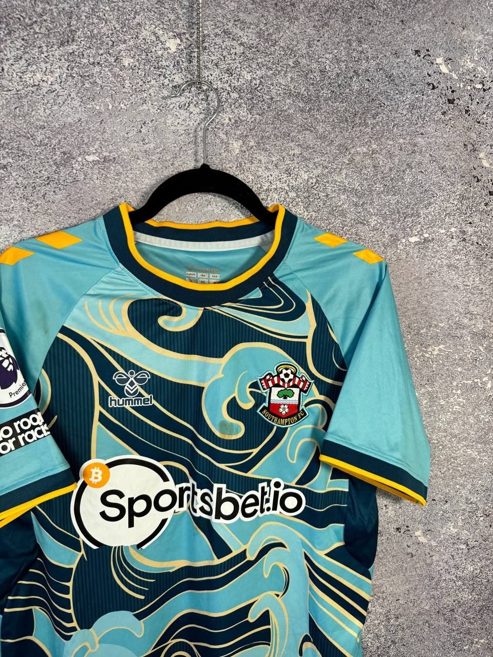 Hummel × Vintage Vintage Southampton 2022/23 Hummel Soccer Jersey Size US S / EU 44-46 / 1 - 4 Thumbnail
