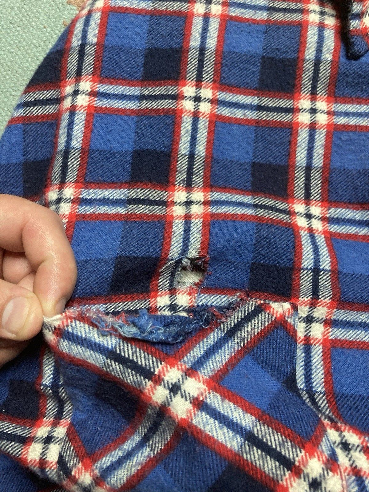 Vintage Vtg flannel shirt wrangler distressed plaid soft men’s XXL Size US XXL / EU 58 / 5 - 4 Thumbnail