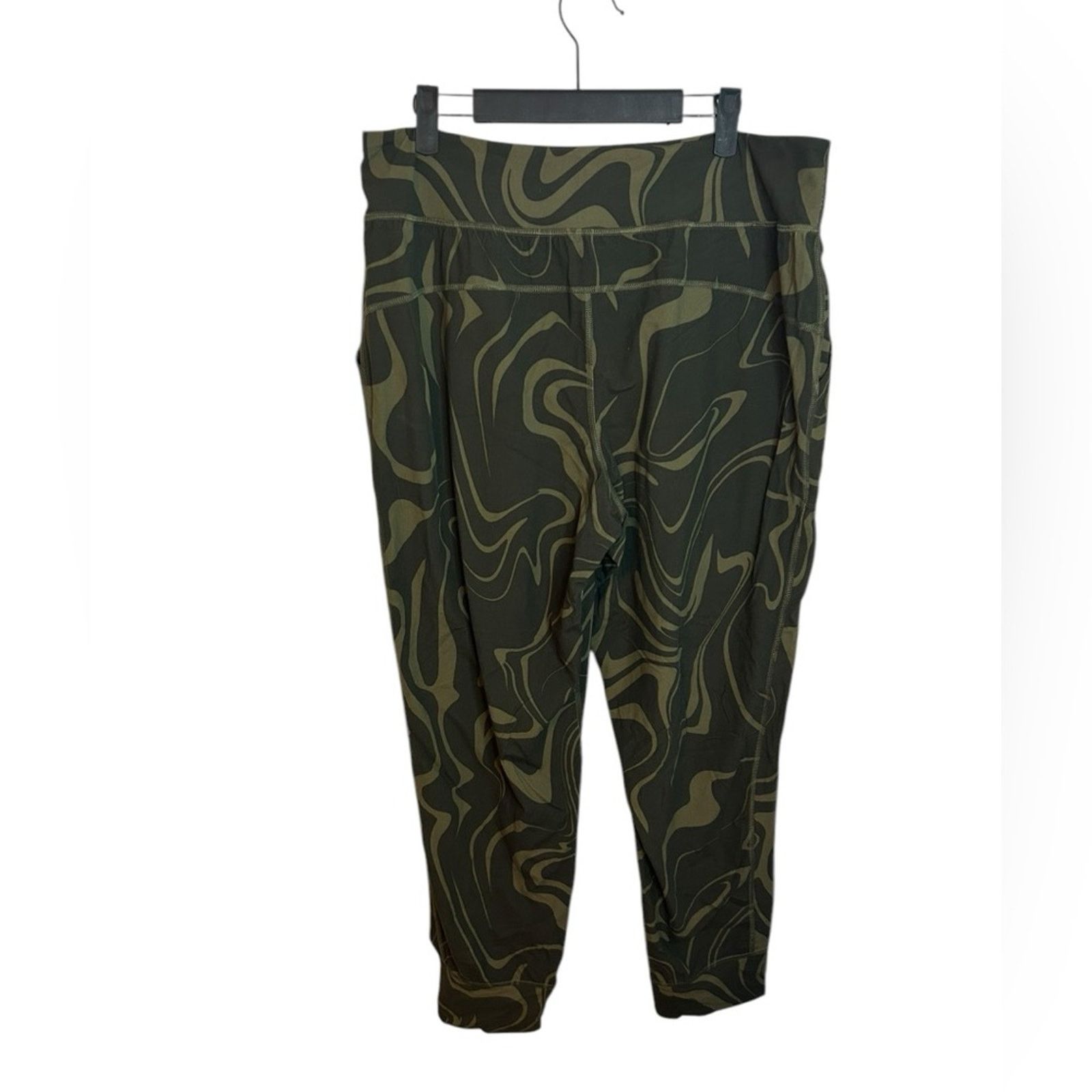 Other NWT Universal Standard Cooper Jogger Matcha Latte Swirl Size 40" / US 18 - 2 Thumbnail
