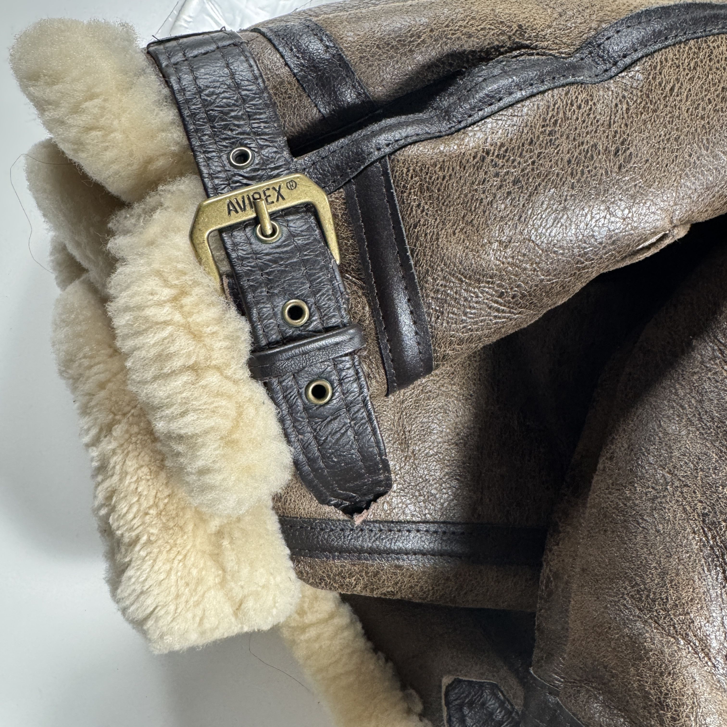 Avirex Avirex Type B-3 US Army Air Forces Sheepskin Jacket Size US L / EU 52-54 / 3 - 9 Thumbnail
