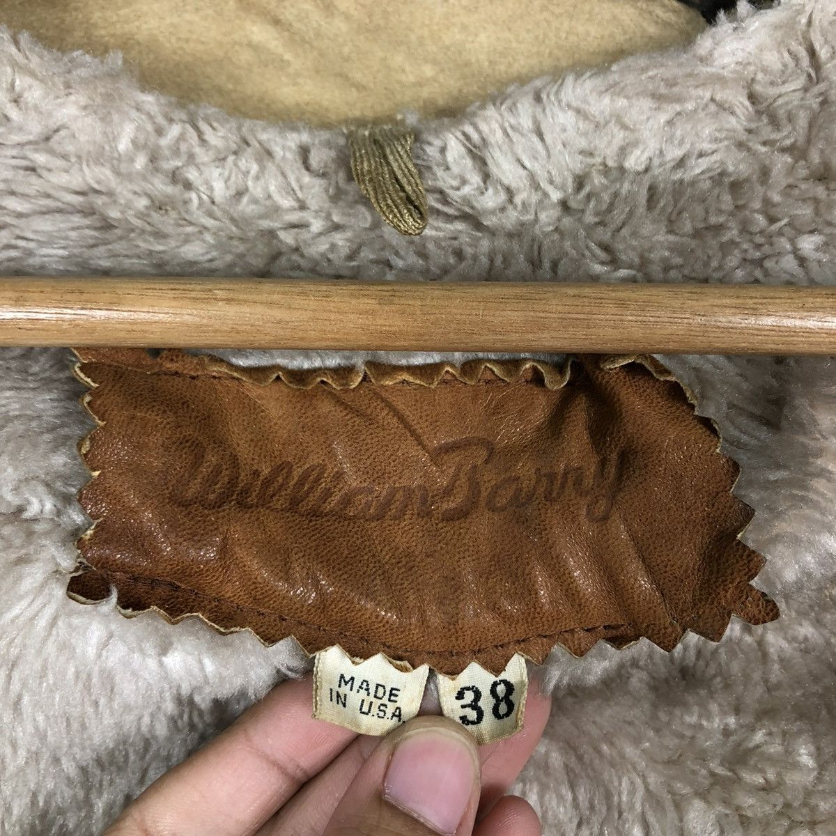 Genuine Leather 🔥TRUE VINTAGE 70’s WILLIAM BARRY USA SHERPA LINING MILITARY Size US M / EU 48-50 / 2 - 17 Thumbnail