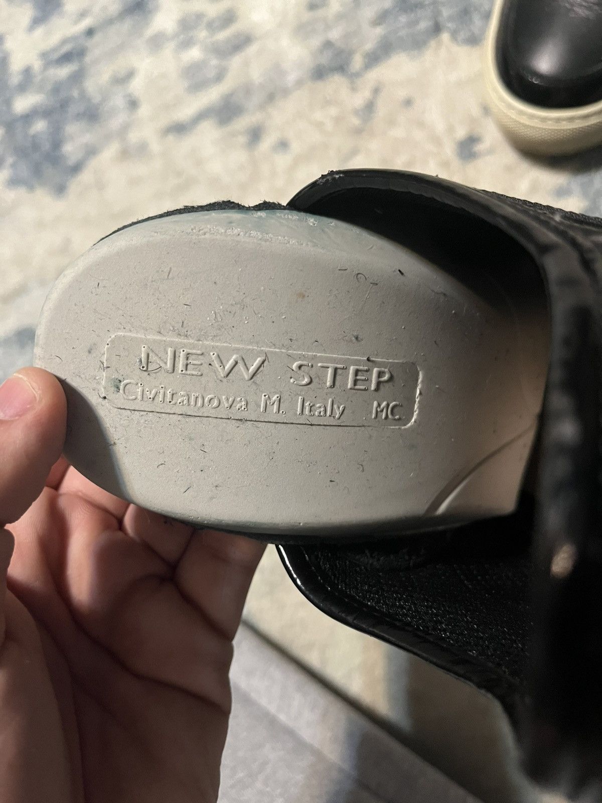 Versace Versace Low Top Sneakers Size US 10 / EU 43 - 8 Thumbnail