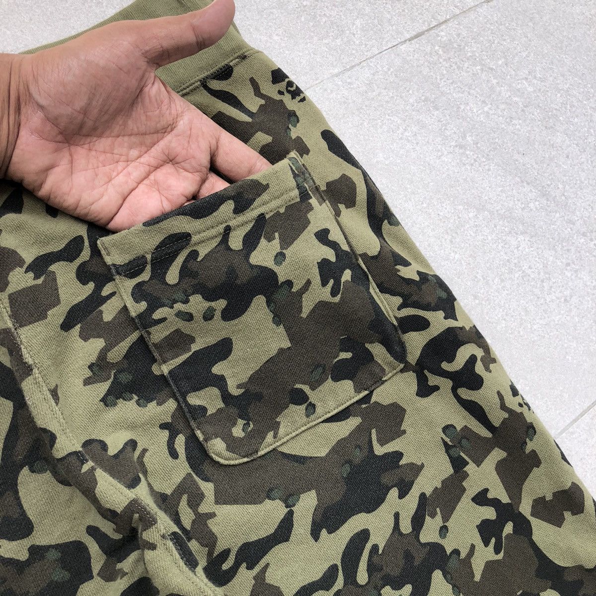 Bape Desert Camo Shark Sweat Pants Size US 36 / EU 52 - 11 Thumbnail