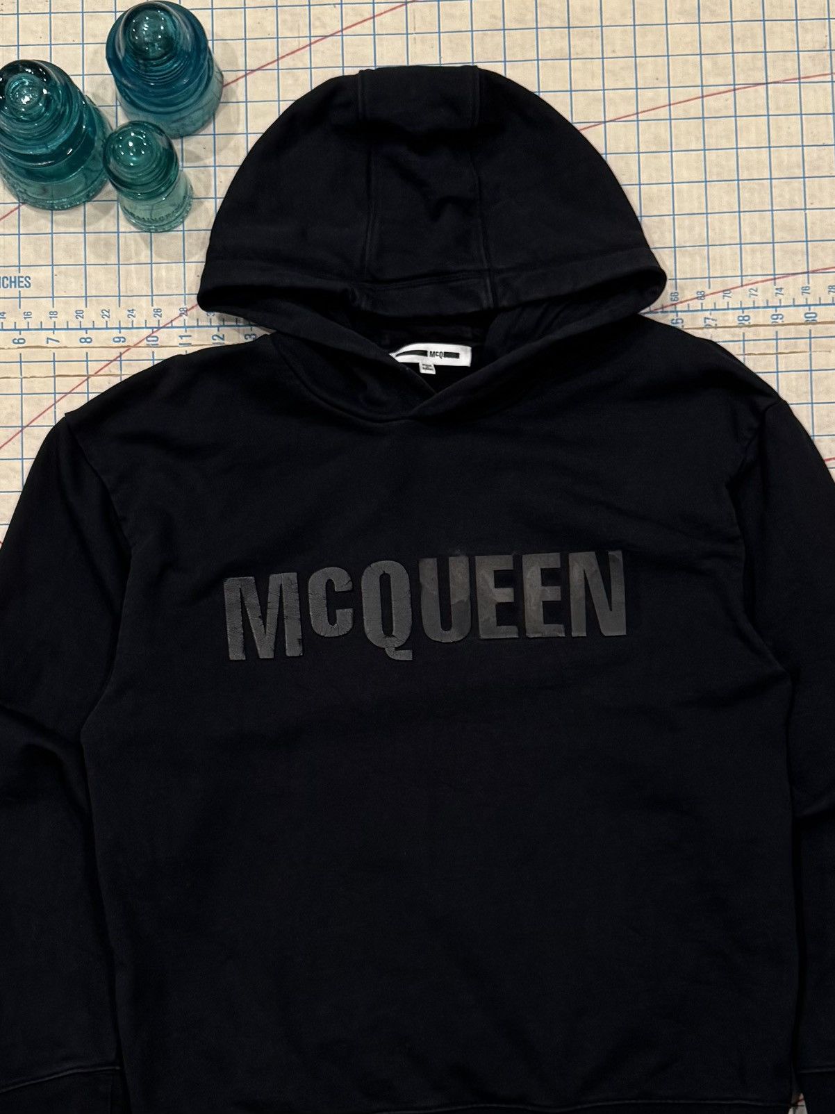 MCQ MCQ Alexander McQueen Spell Out Hoodie Faded text Size Large Size US L / EU 52-54 / 3 - 3 Thumbnail