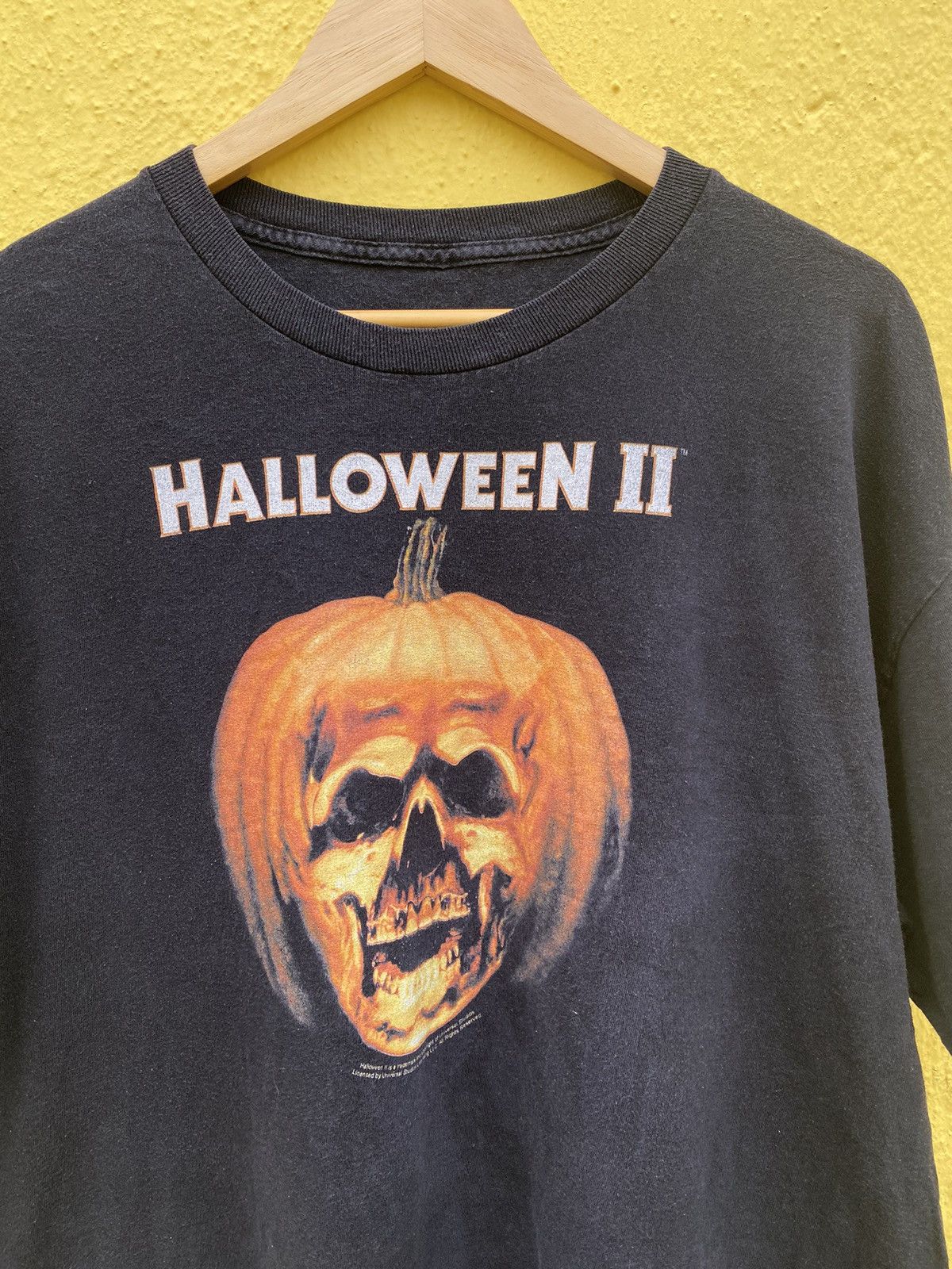 Vintage Vintage Halloween 2 movie / film shirt Size US XL / EU 56 / 4 - 5 Thumbnail