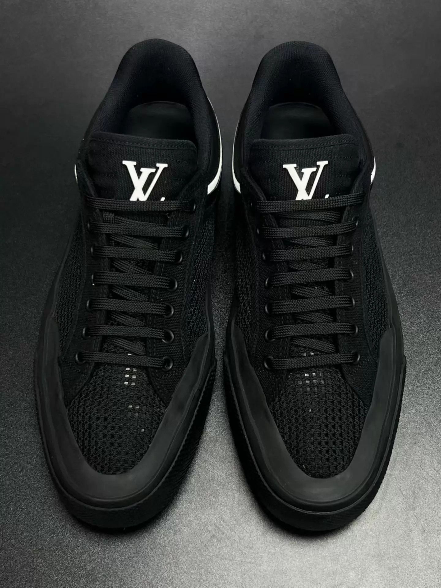 Louis Vuitton LV Mesh Cutout Low-Top Sneaker Black 42.5 Size US 9.5 / EU 42-43 - 3 Thumbnail