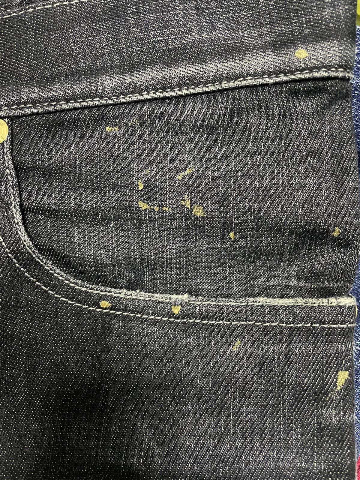 Emporio Armani Emporio Armani Distressed Denim Size US 30 / EU 46 - 13 Thumbnail