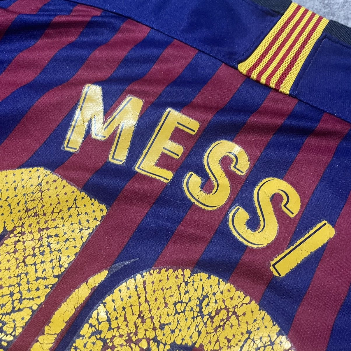Other Barcelona 2018-2019 Jersey Home Shirt Nike Messi #10 Size US XL / EU 56 / 4 - 14 Thumbnail