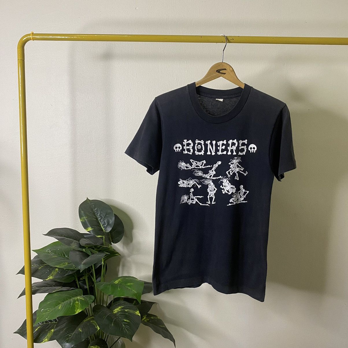 Vintage Vintage 1990s Boners Skeleton Sex Position Funny Humor Tee Size US S / EU 44-46 / 1 - 1 Thumbnail