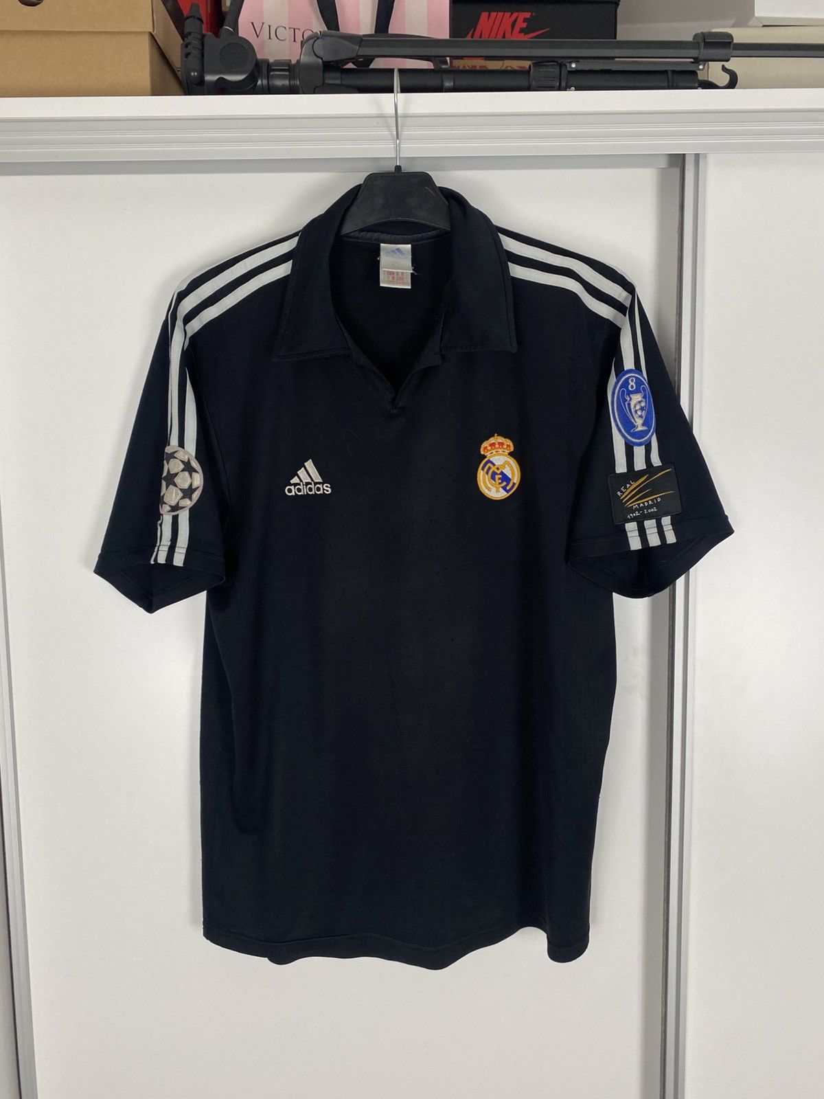 Adidas Real Madrid x Adidas 2001 2002 01/02 Away kit champions Size US M / EU 48-50 / 2 - 12 Thumbnail