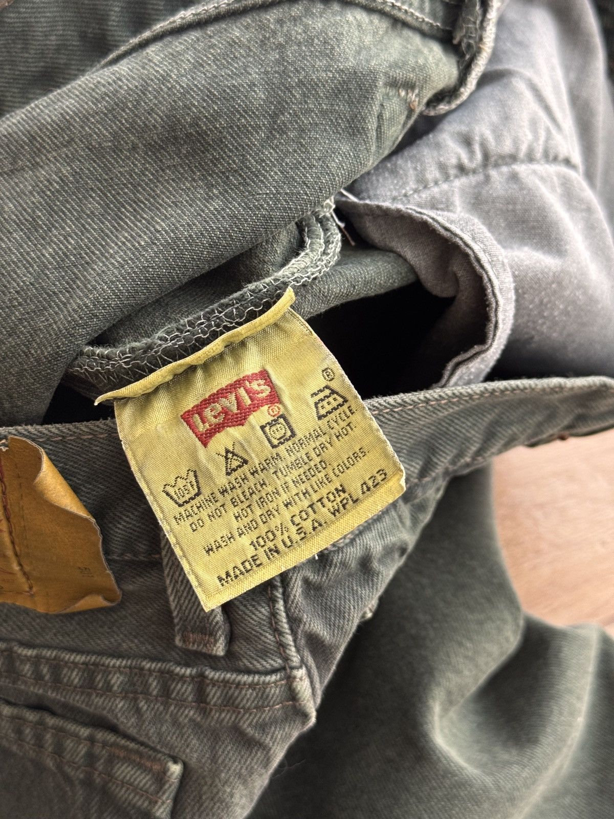 Vintage Vintage Levi's Made in USA Emerald Green Heavyweight Jeans Size US 38 / EU 54 - 13 Thumbnail