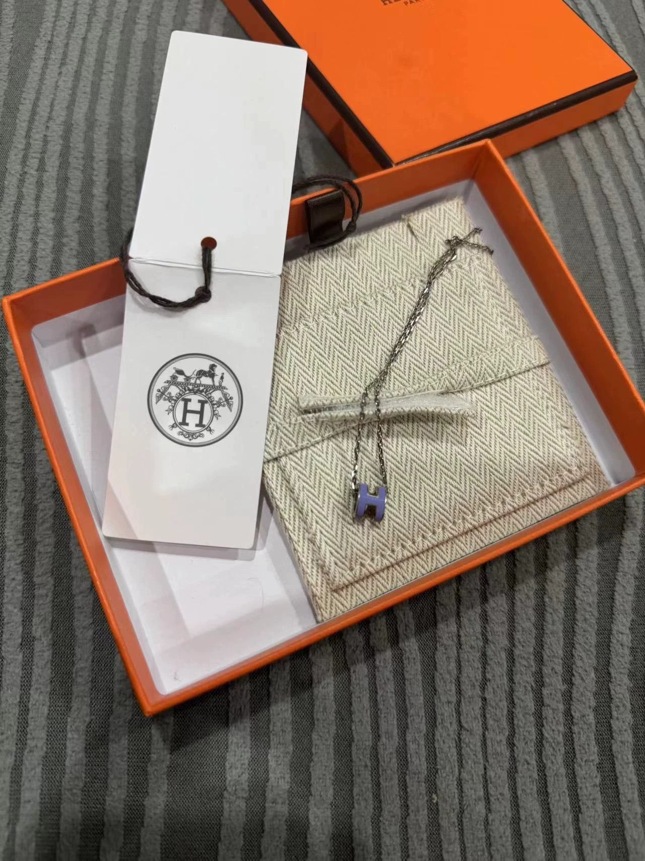 Hermes Hermès H Necklace Lavender Unworn Size ONE SIZE - 1 Thumbnail