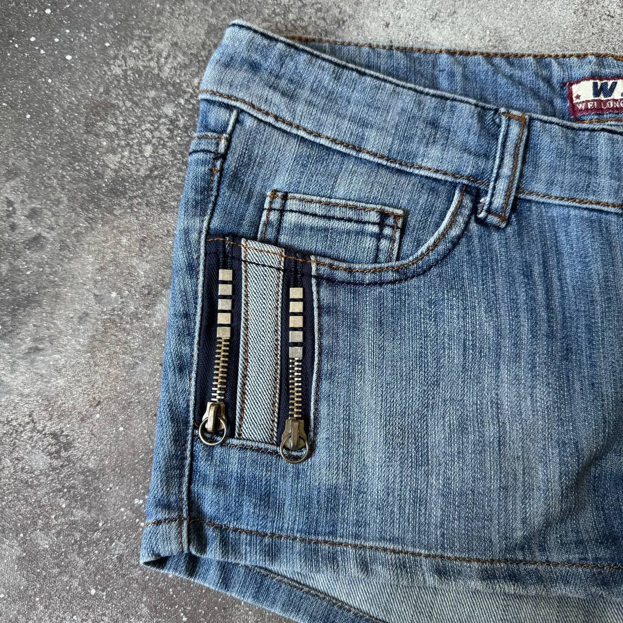 20471120 × Hysteric Glamour Opium Y2K Super Sexy Zip Details Denim Mini Shorts Size 29" - 3 Thumbnail