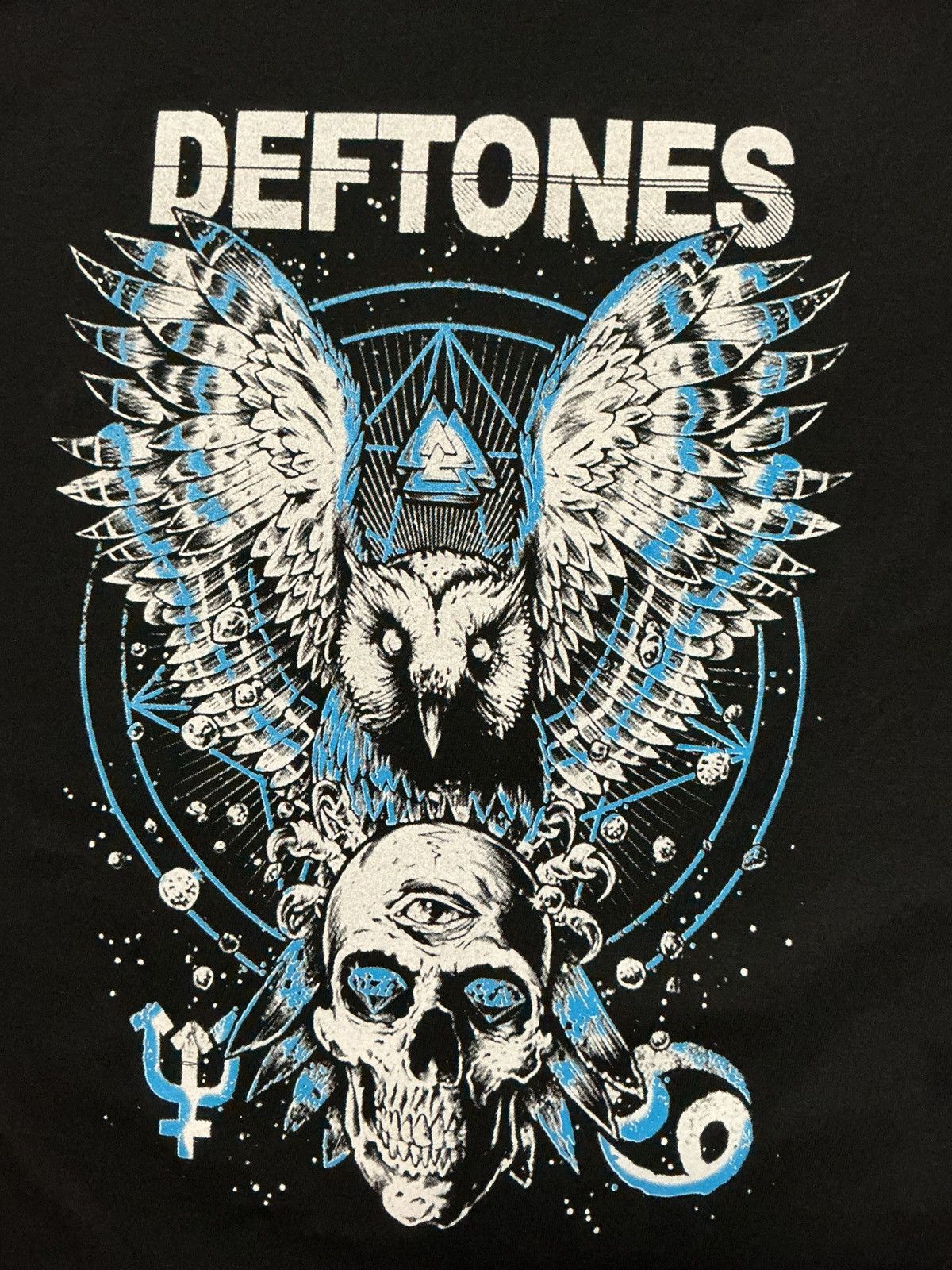 Band Tees Deftones North American Tour 2025 Concert Owl Skull T-Shirt Size US M / EU 48-50 / 2 - 5 Thumbnail
