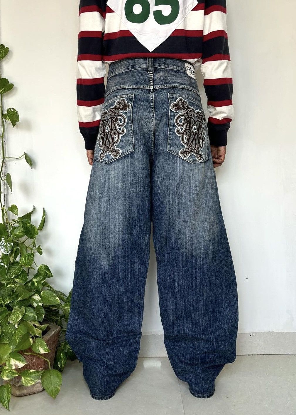 image of Jnco Vintage Y2K Wide-Leg Baggy Oversized Jeans in Blue, Men's (Size 38)