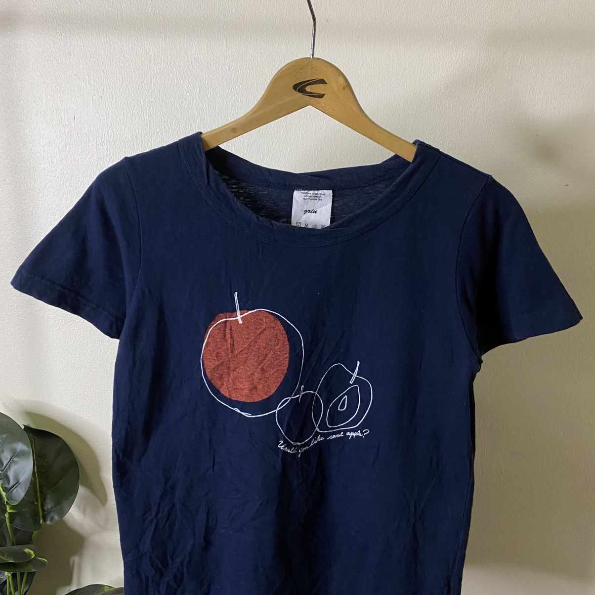 Japanese Brand Grin Would You Like Some Apple Tshirt Undercover Style Size US S / EU 44-46 / 1 - 2 Thumbnail