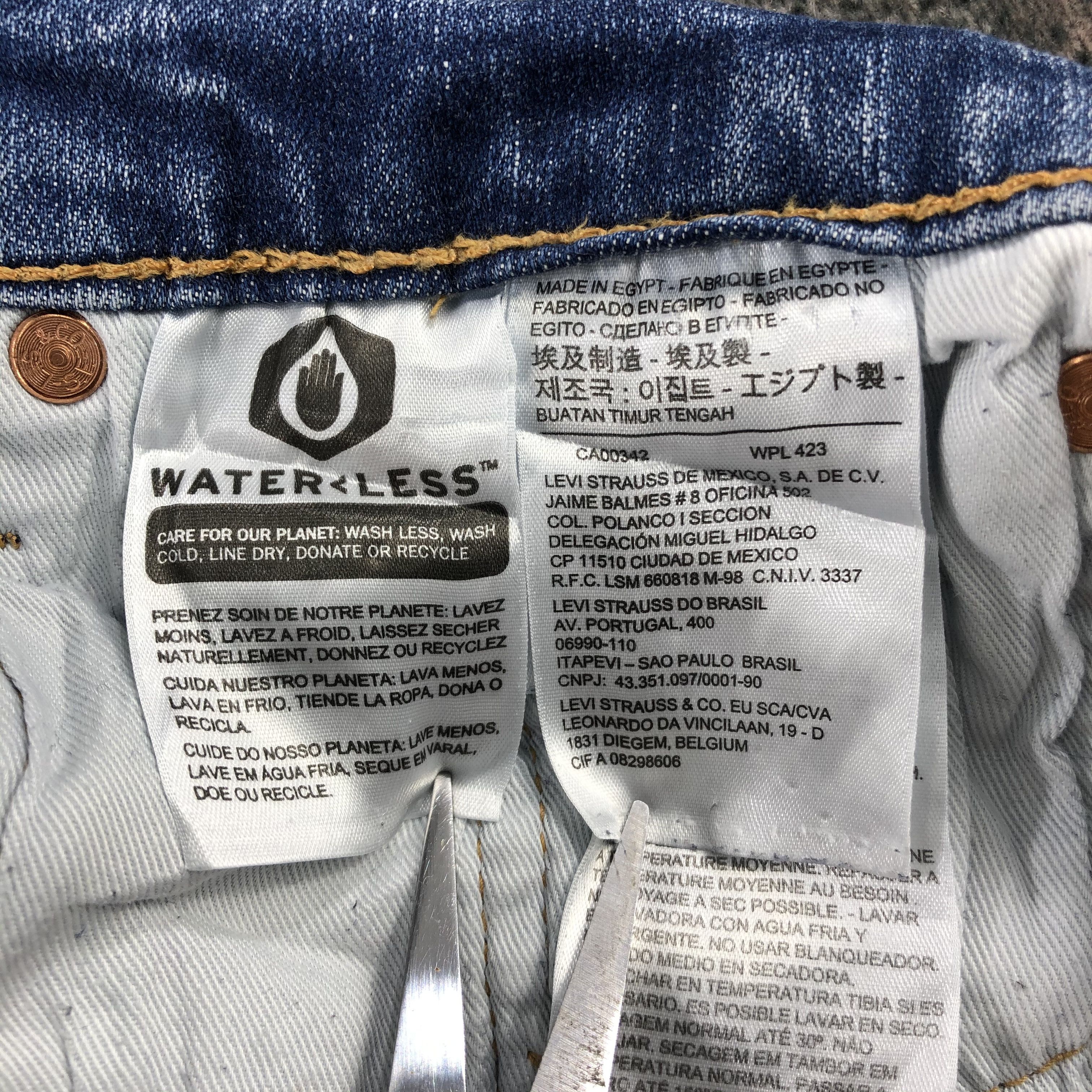 Levi's Vintage Levis 512 Jeans Blue Wash Denim KJ874 Size US 32 / EU 48 - 12 Thumbnail