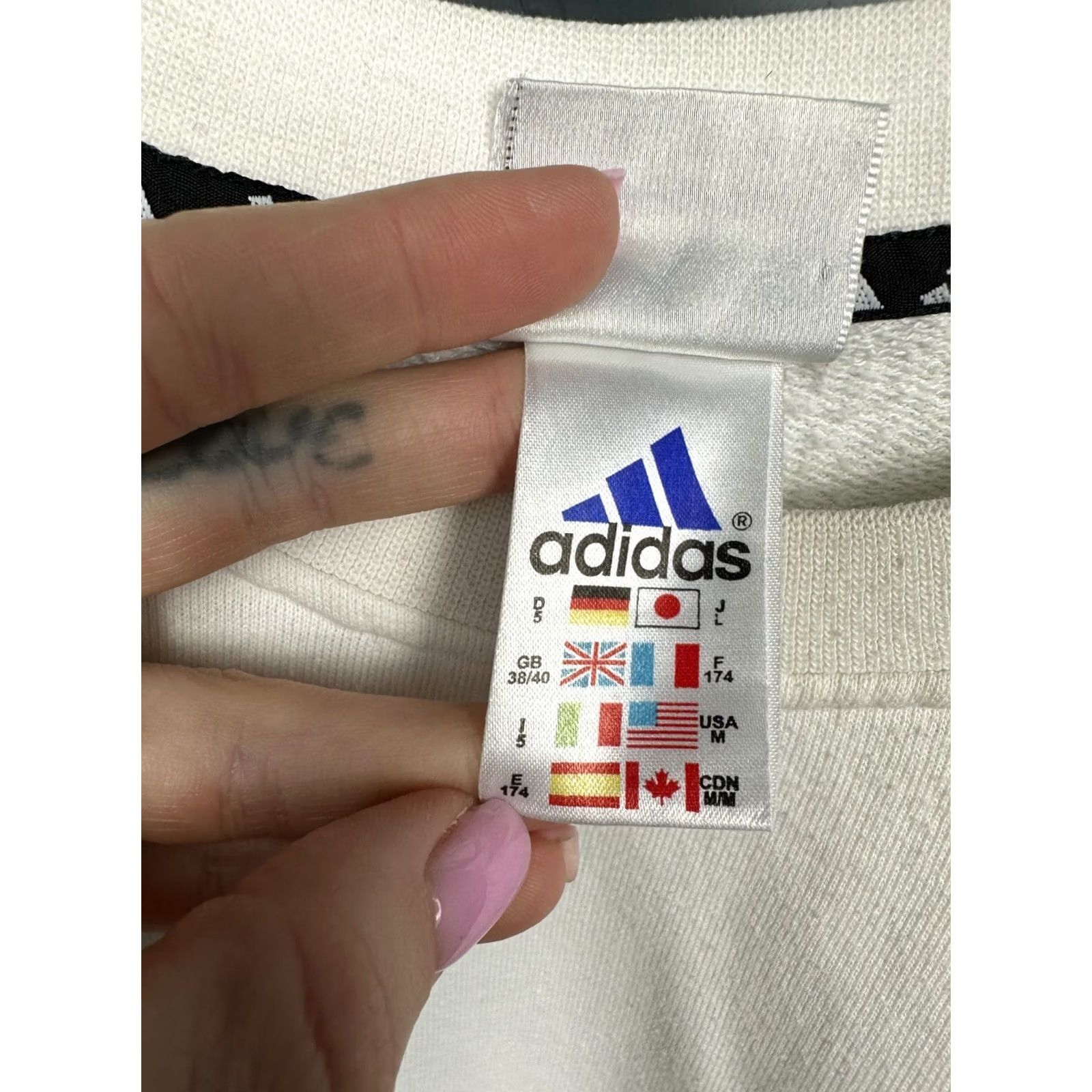 Adidas Adidas 90s Vintage Mens Crew Neck Sweater M White 90s Pullover Shirt Mens Size US M / EU 48-50 / 2 - 5 Thumbnail