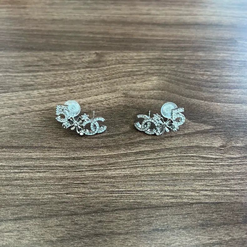 Chanel Chanel 23P silver full diamond earrings Size ONE SIZE - 4 Thumbnail