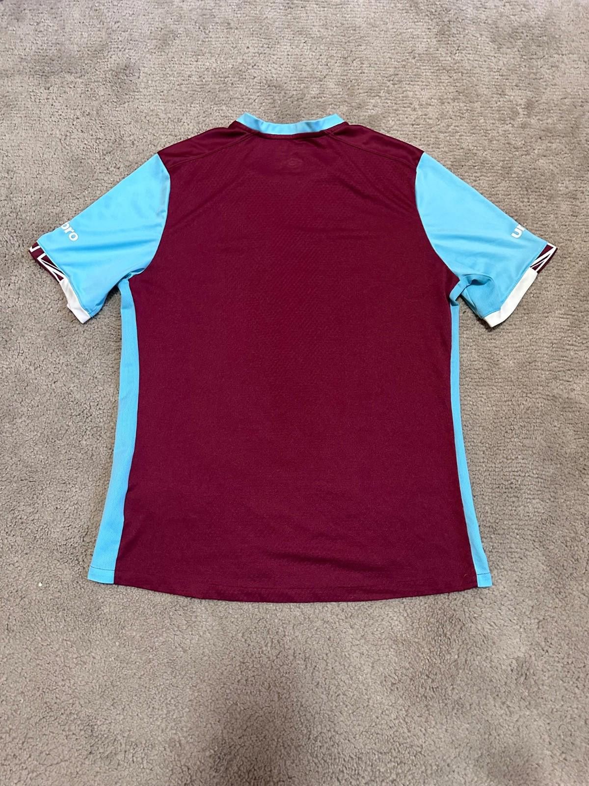 Umbro WEST HAM UNITED FC 2016-17 HOME SHIRT UMBRO JERSEY SOCCER XL Size US XL / EU 56 / 4 - 7 Thumbnail