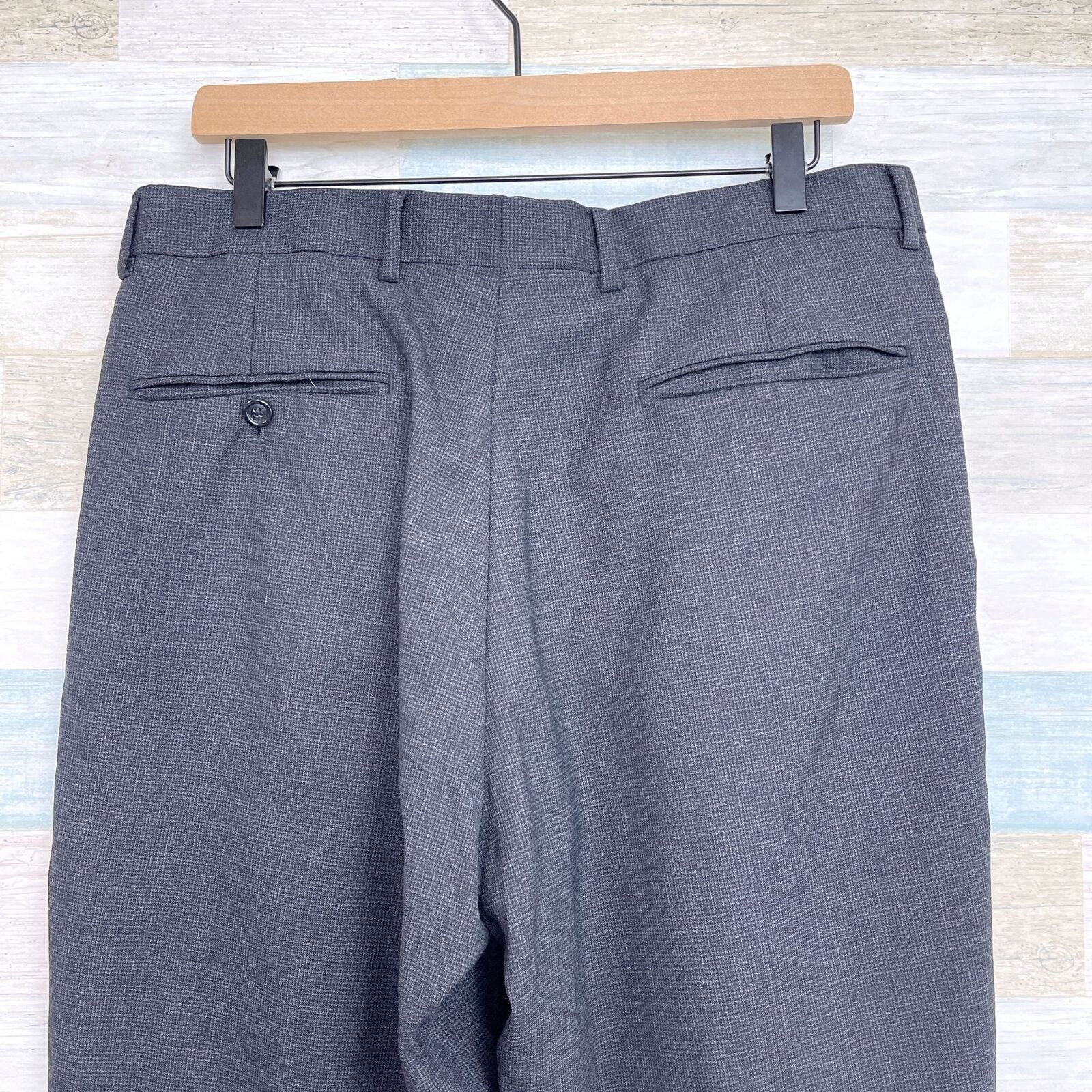 Jos. A. Bank Jos A Bank Wool 2 Piece Suit Dark Gray Two Button 40R 34x29 Size 40R - 13 Thumbnail