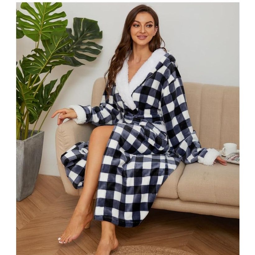 The Unbranded Brand Robe for Women Long, Soft Warm Fleece Hooded SIZE SMALL Size ONE SIZE - 4 Thumbnail