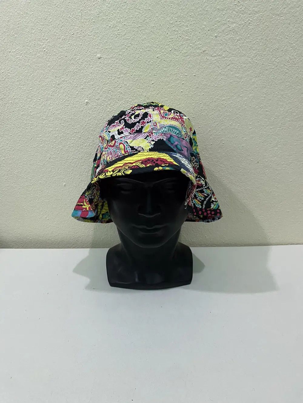 Christian Lacroix × Vintage Christian Lacroix Pasley Design Bucket Hat Size ONE SIZE - 3 Thumbnail