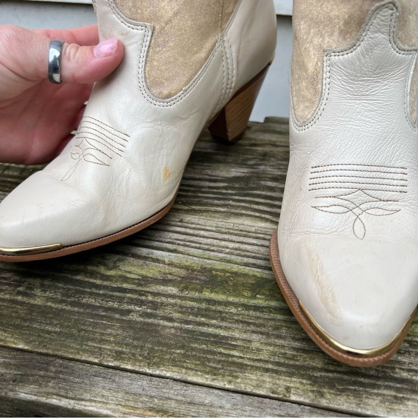 Vintage Dingo high heeled low shaft cream beige cowgirl western boot Size US 7 / IT 37 - 3 Thumbnail