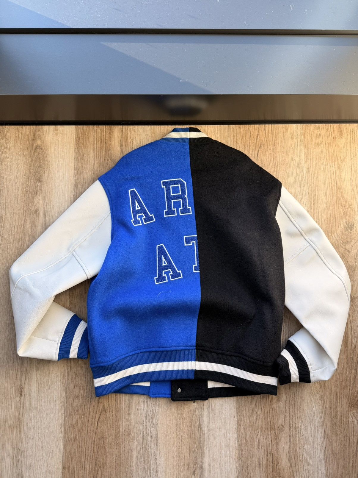 Axel Arigato Axel Arigato Offense Varsity Jacket Size US L / EU 52-54 / 3 - 3 Thumbnail
