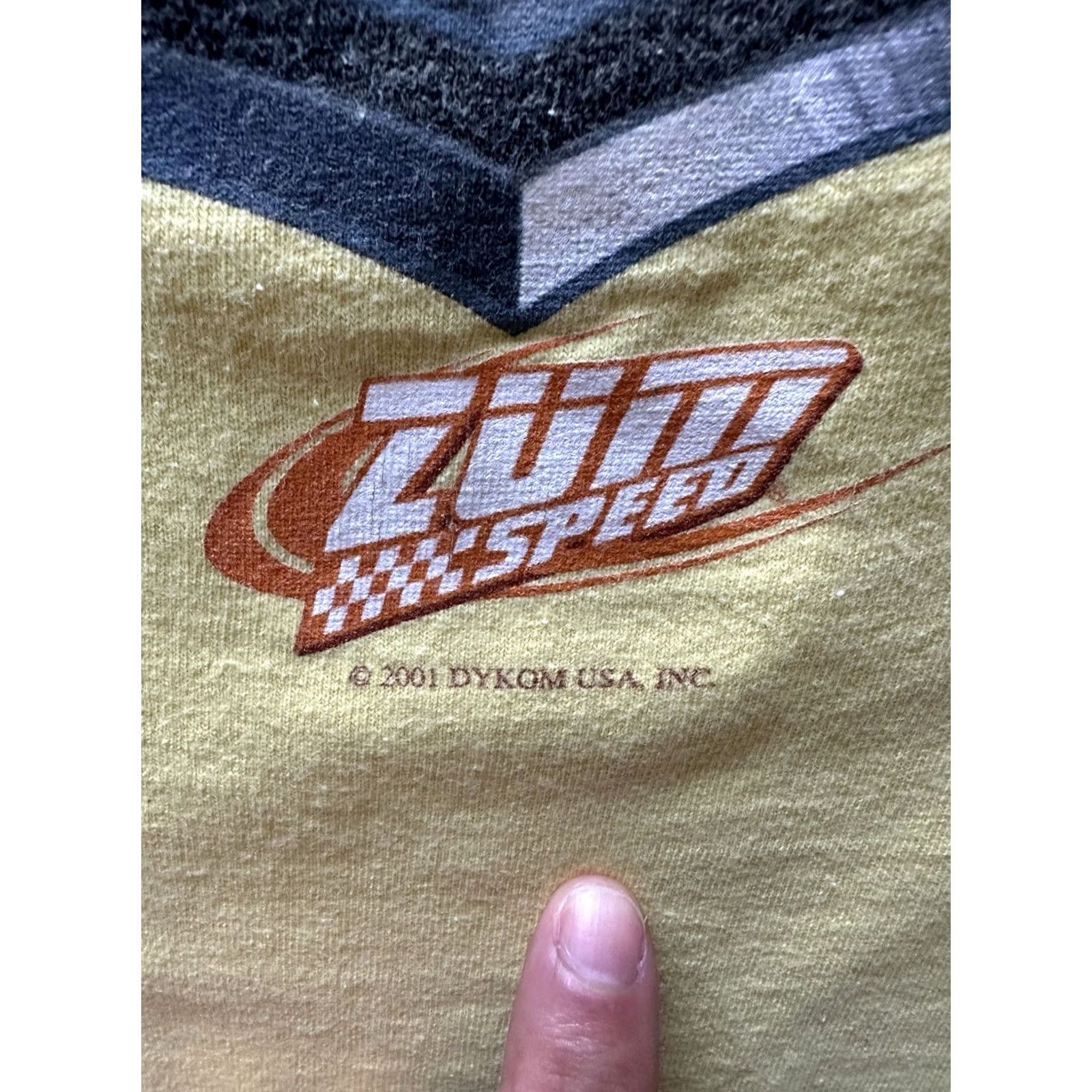 Vintage VINTAGE ODM Shirt Mens L Y2K Graphic Dragon Zum Speed Tank Car Grail JNCO Style T-Shirt Size US L / EU 52-54 / 3 - 5 Thumbnail