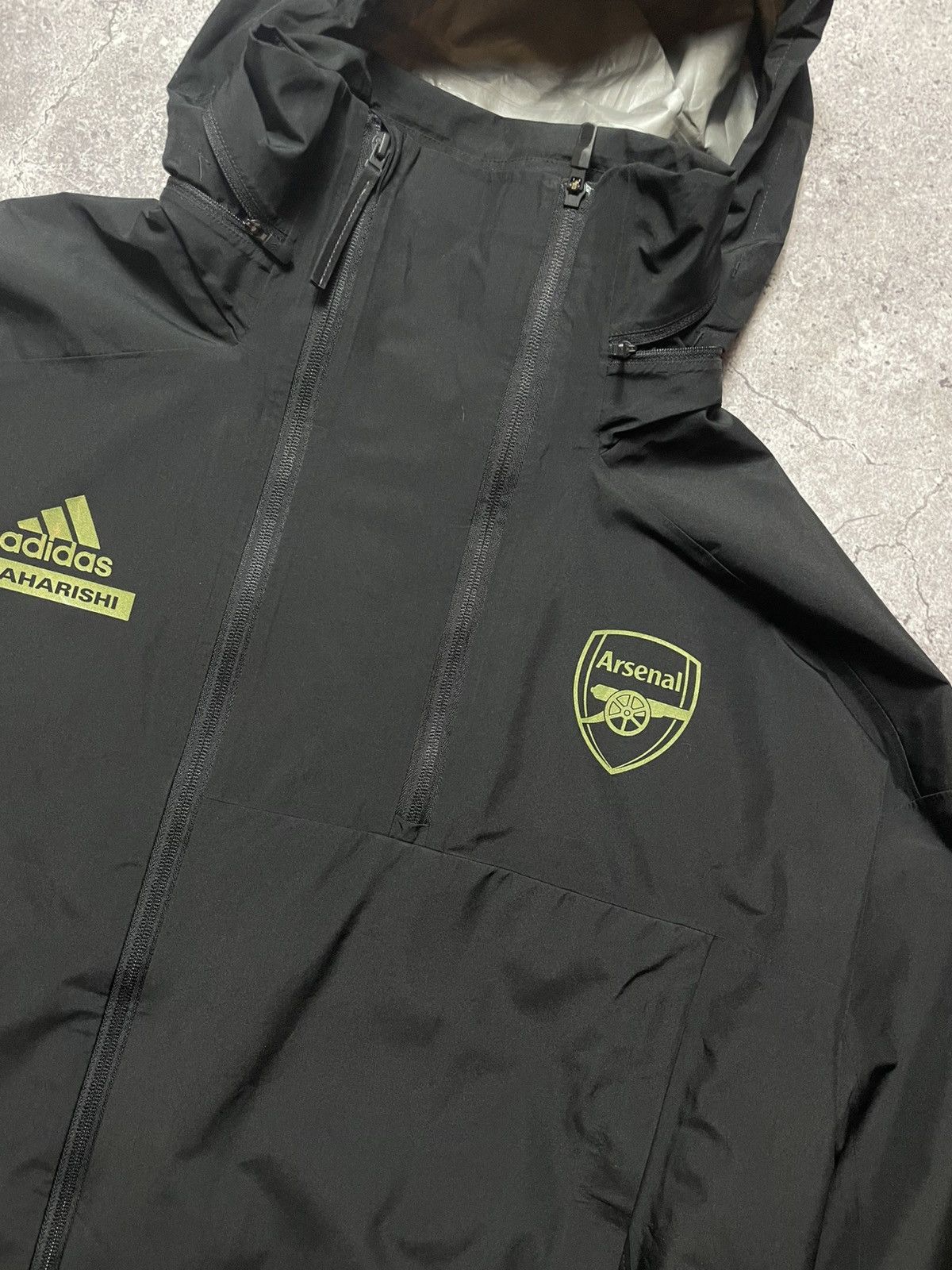 Adidas × Maharishi Adidas Arsenal x Maharishi Gore Tex Jacket Size L Size US L / EU 52-54 / 3 - 3 Thumbnail