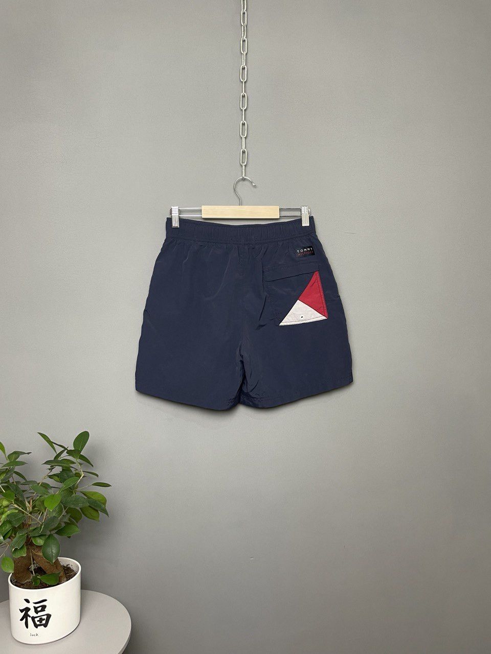 Tommy Hilfiger Vintage Tommy Hilfiger Shorts Big Logo Size US 28 / EU 44 - 1 Thumbnail