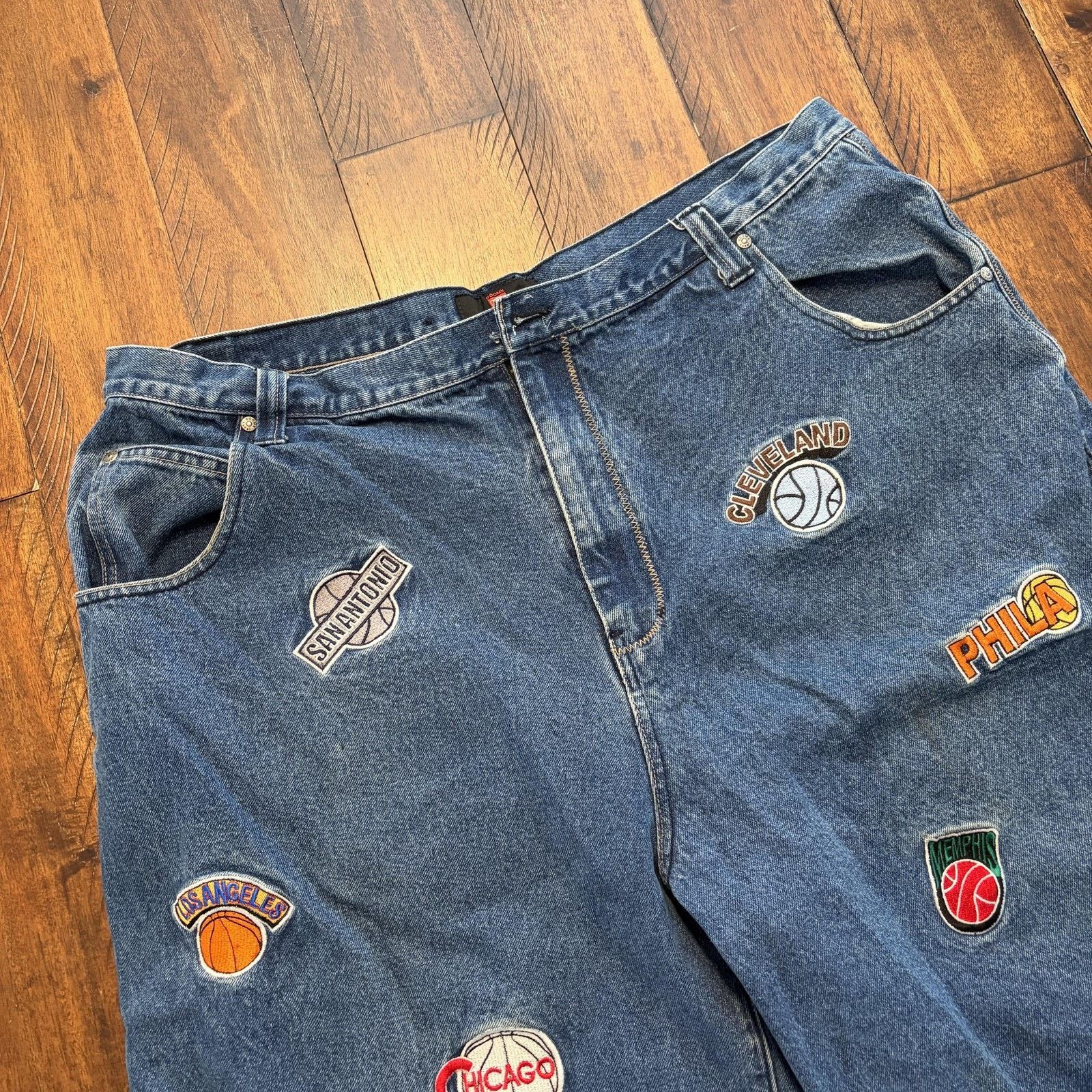 Vintage Y2K Hip Hop NBA Teams Denim Shorts Mens 42 Blue NBA Size US 42 / EU 58 - 3 Thumbnail