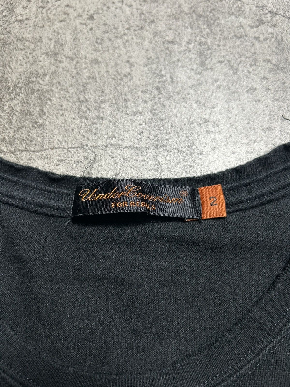 Undercover 2000s Undercover Grapich Black Tee Exposed Seam Size US S / EU 44-46 / 1 - 6 Thumbnail