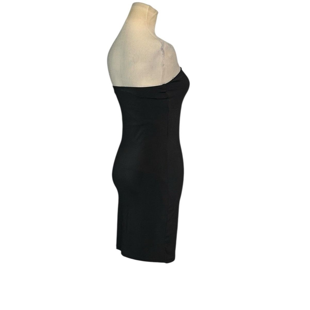 Forever 21 Forever 21 black strapless cutout pencil dress size Small Size S / US 4 / IT 40 - 8 Thumbnail