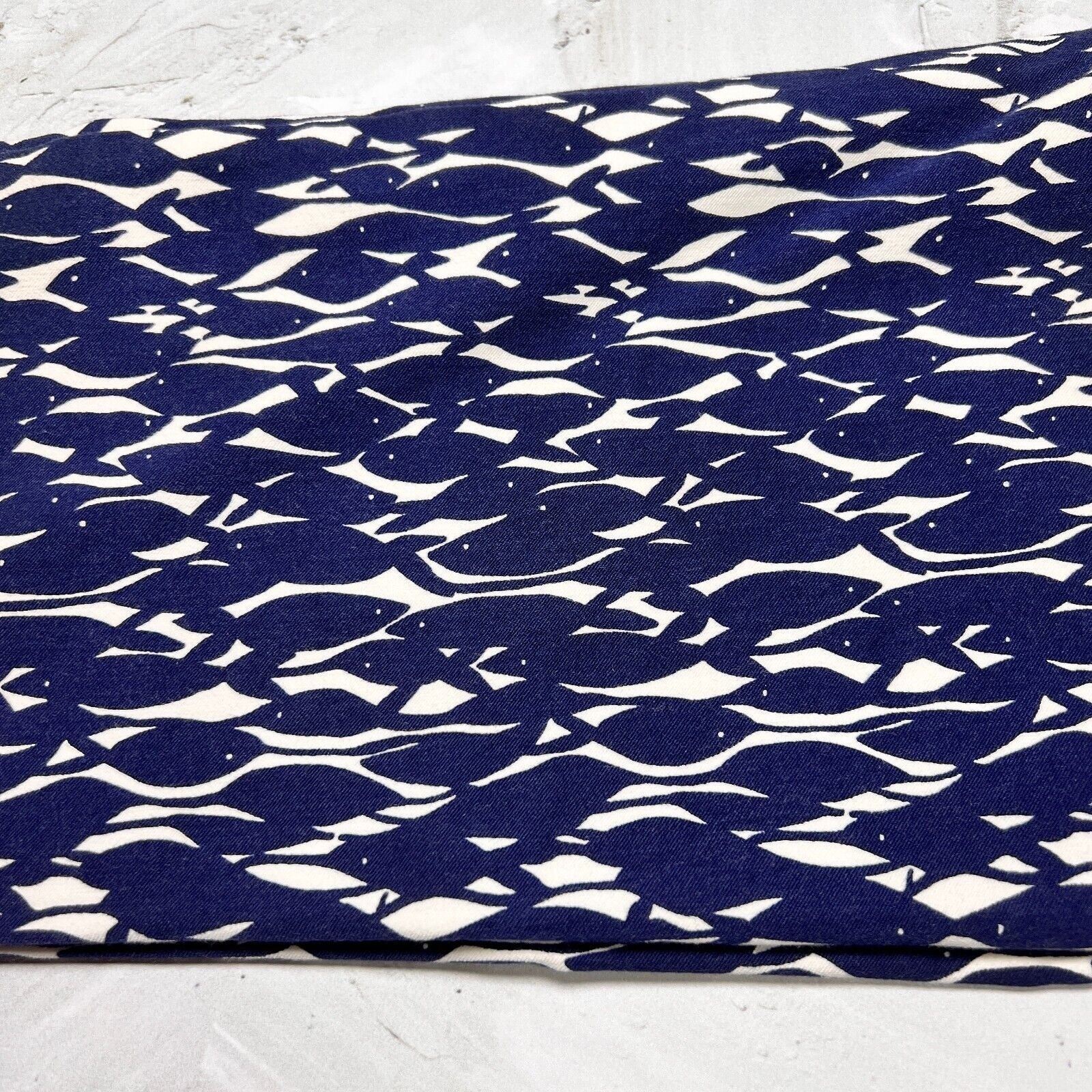 Lilly Pulitzer Lilly Pulitzer Go Fish Print Crop Pants Navy Size 6 Size 31" - 12 Thumbnail