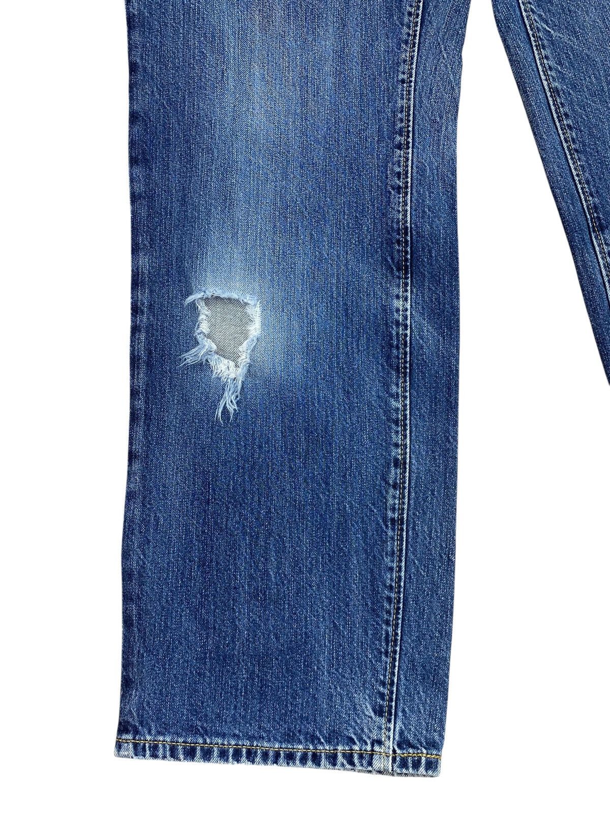 GU Vintage GU Blue Wash Style Ripped Jeans Size US 31 - 7 Thumbnail